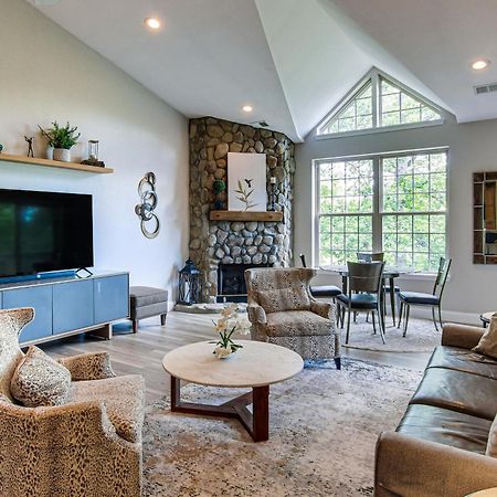 Lake Lure Condo With Resort Pool And Beach Access! エクステリア 写真