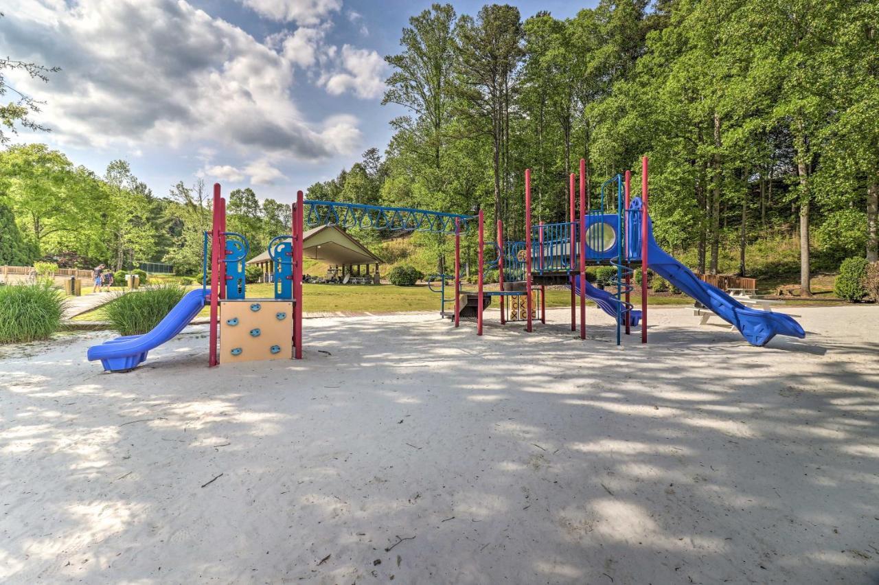 Lake Lure Condo With Resort Pool And Beach Access! エクステリア 写真