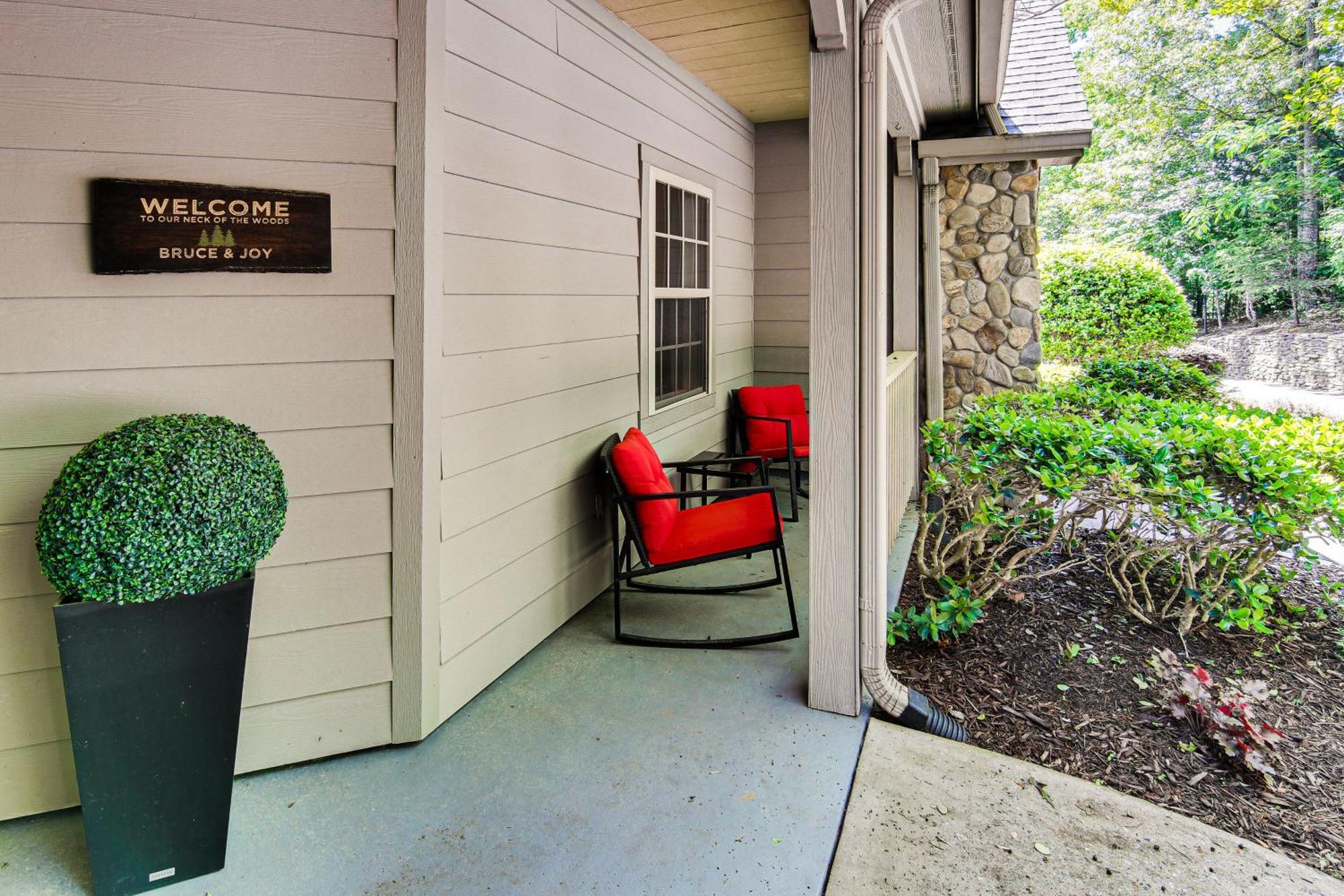 Lake Lure Condo With Resort Pool And Beach Access! エクステリア 写真